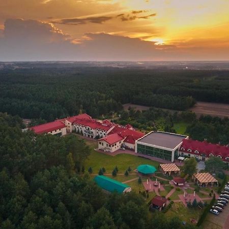 Hotel Kawallo 스루비체 외부 사진