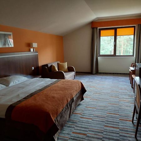 Hotel Kawallo 스루비체 외부 사진